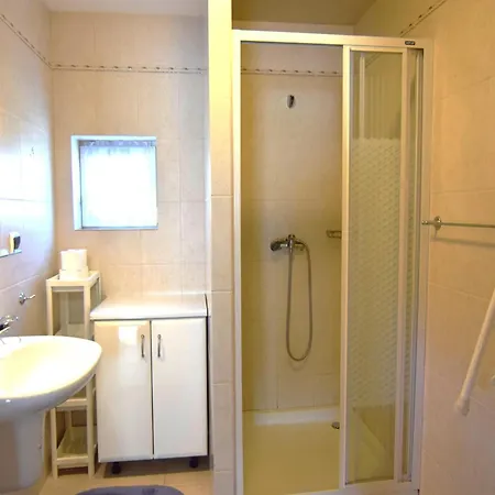 Holiday House In Kopalino Near Stilo Lighthouse, Cleaning Included بيت للعطل *